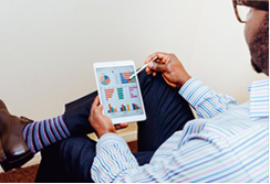 網(wǎng)絡營銷推廣主要是百度競價，而百度競價外包是不錯的選擇